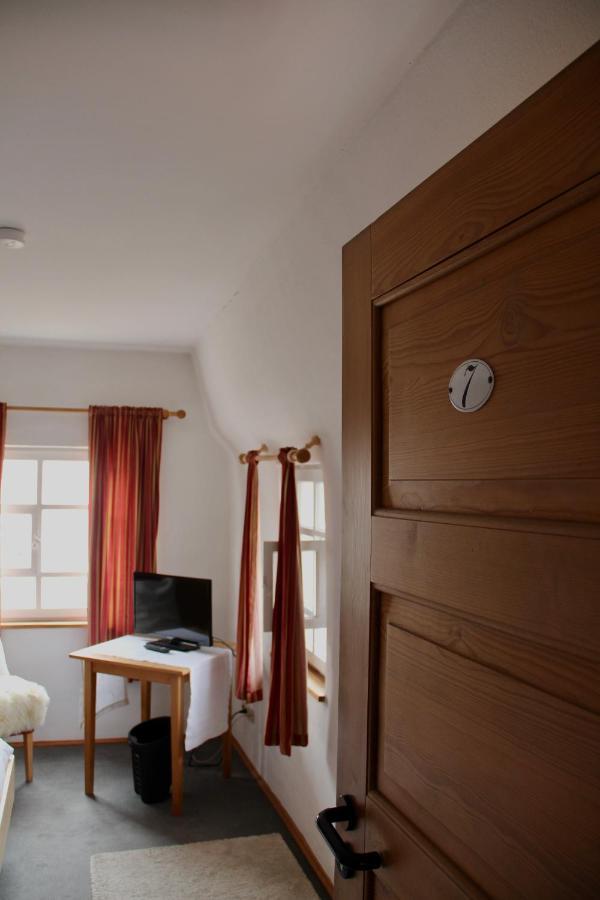 Hotel Schildwirtschaft Zum Rothen Ochsen Laupheim Exteriér fotografie