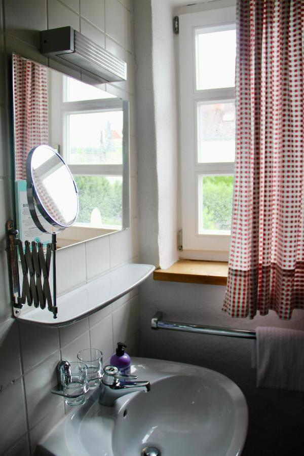 Hotel Schildwirtschaft Zum Rothen Ochsen Laupheim Exteriér fotografie